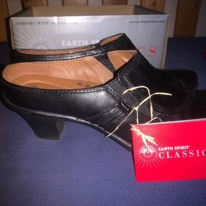 Ladies Black Mules